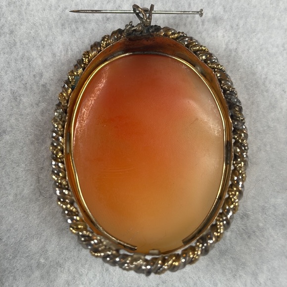 14K Antique Shell Carved Cameo Pendant - Picture 3 of 3